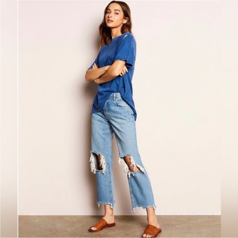 NWT Free People Maggie Mid Rise Distressed Jeans Size 28